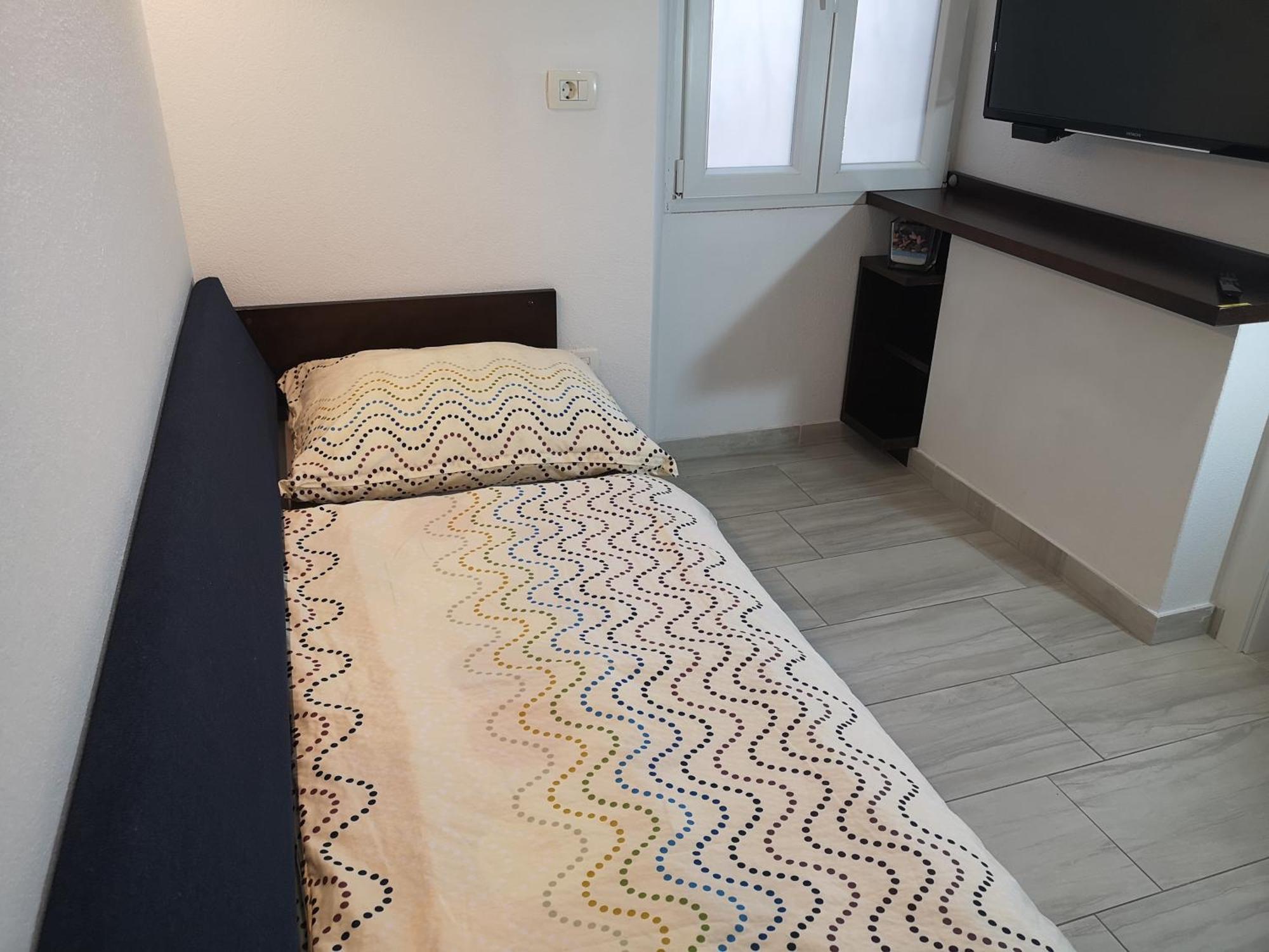 Apartments Zababa ไพราน ภายนอก รูปภาพ